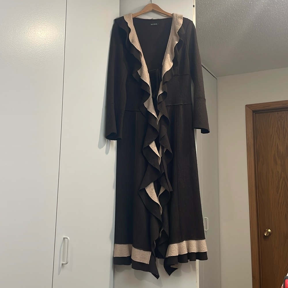 Unique Brown Ruffled Duster - Picture 2 of 9